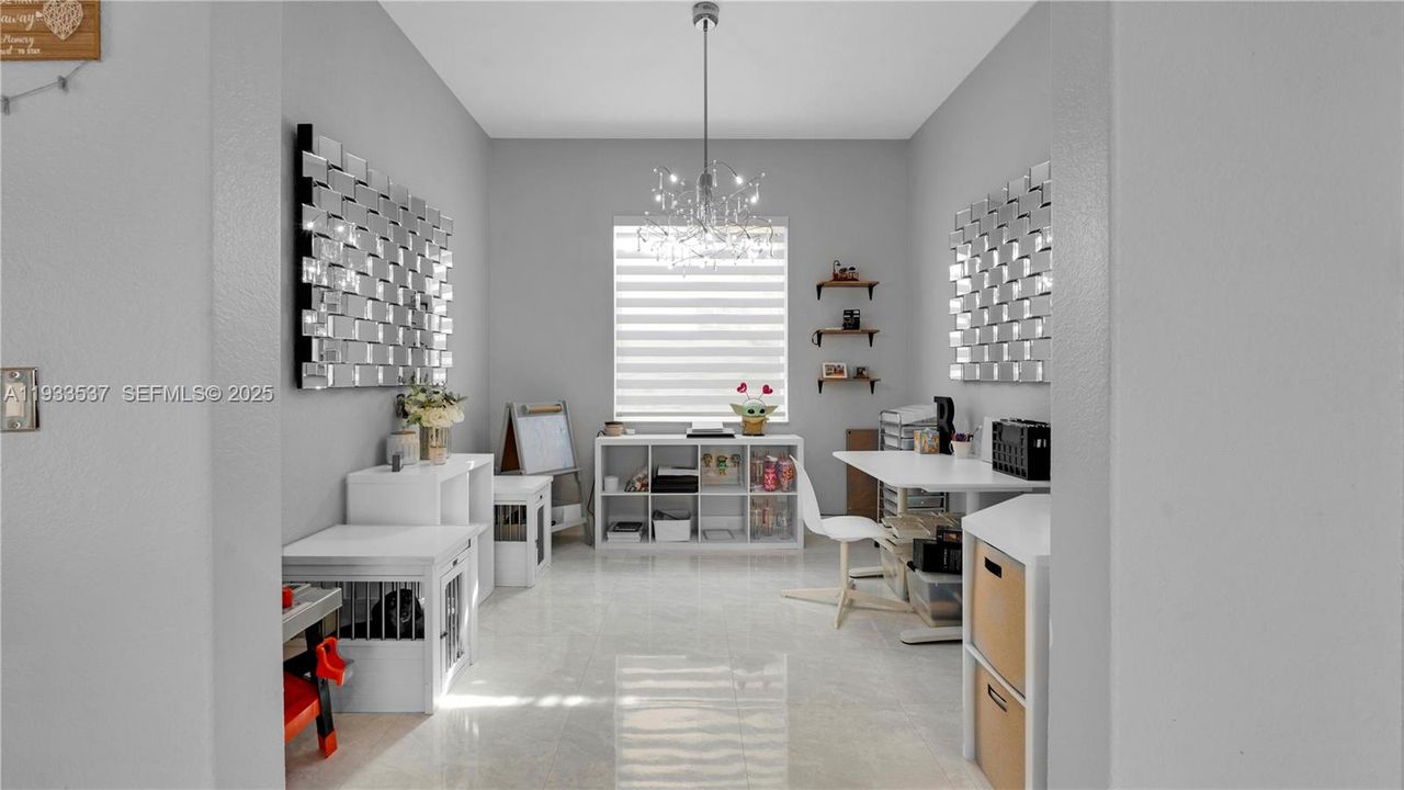 Office/Den can be converted back to 3rd bedroom