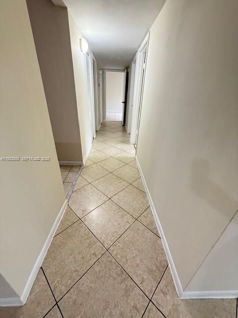 For Rent: $2,300 (3 beds, 2 baths, 1090 Square Feet)