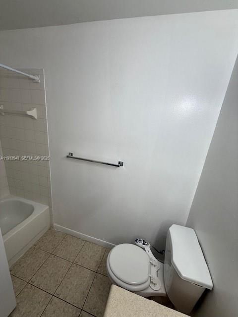 For Rent: $2,300 (3 beds, 2 baths, 1090 Square Feet)