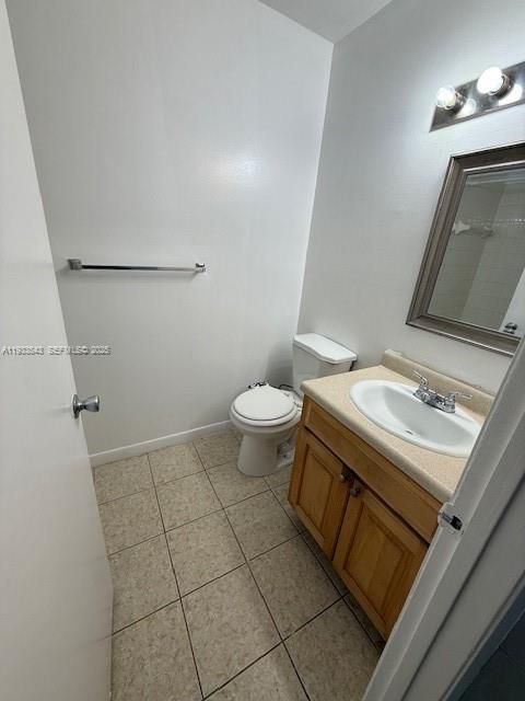 For Rent: $2,300 (3 beds, 2 baths, 1090 Square Feet)