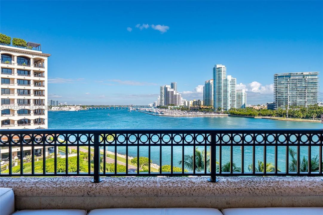 待售: $36,250,000 (6 贝兹, 6 浴室, 7302 平方英尺)