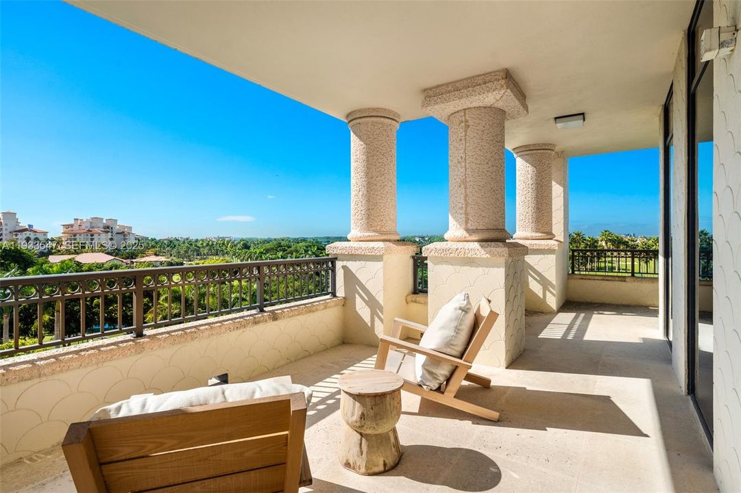 待售: $36,250,000 (6 贝兹, 6 浴室, 7302 平方英尺)