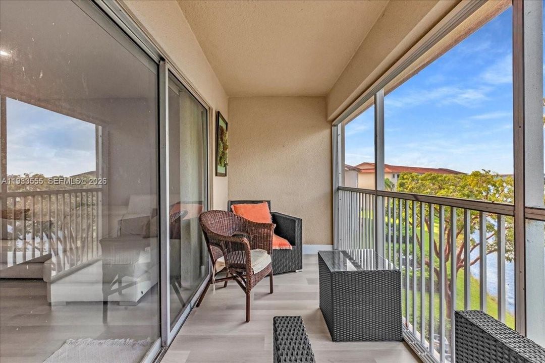 В аренду: $2,150 (2 спален, 2 ванн, 1192 Квадратных фут)