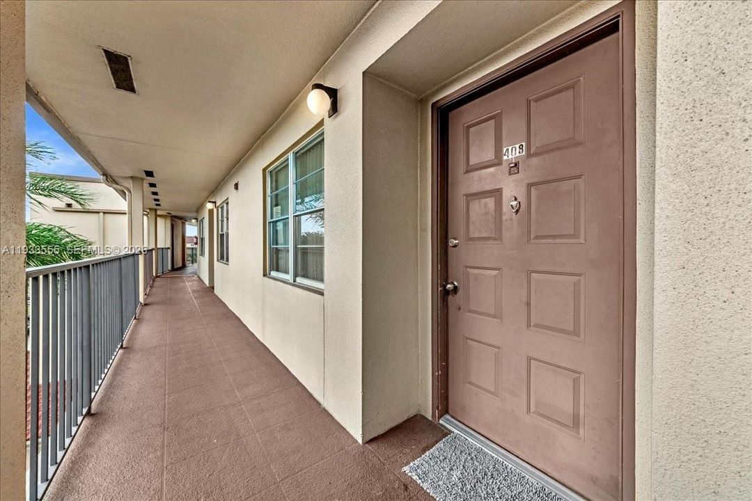 В аренду: $2,150 (2 спален, 2 ванн, 1192 Квадратных фут)