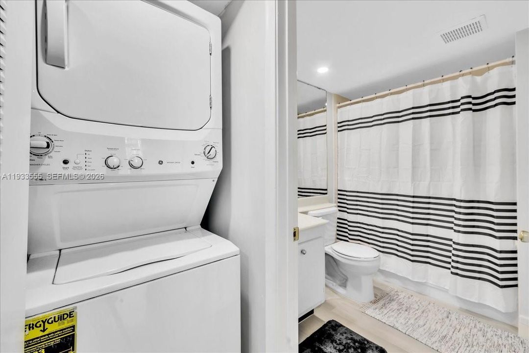 В аренду: $2,150 (2 спален, 2 ванн, 1192 Квадратных фут)