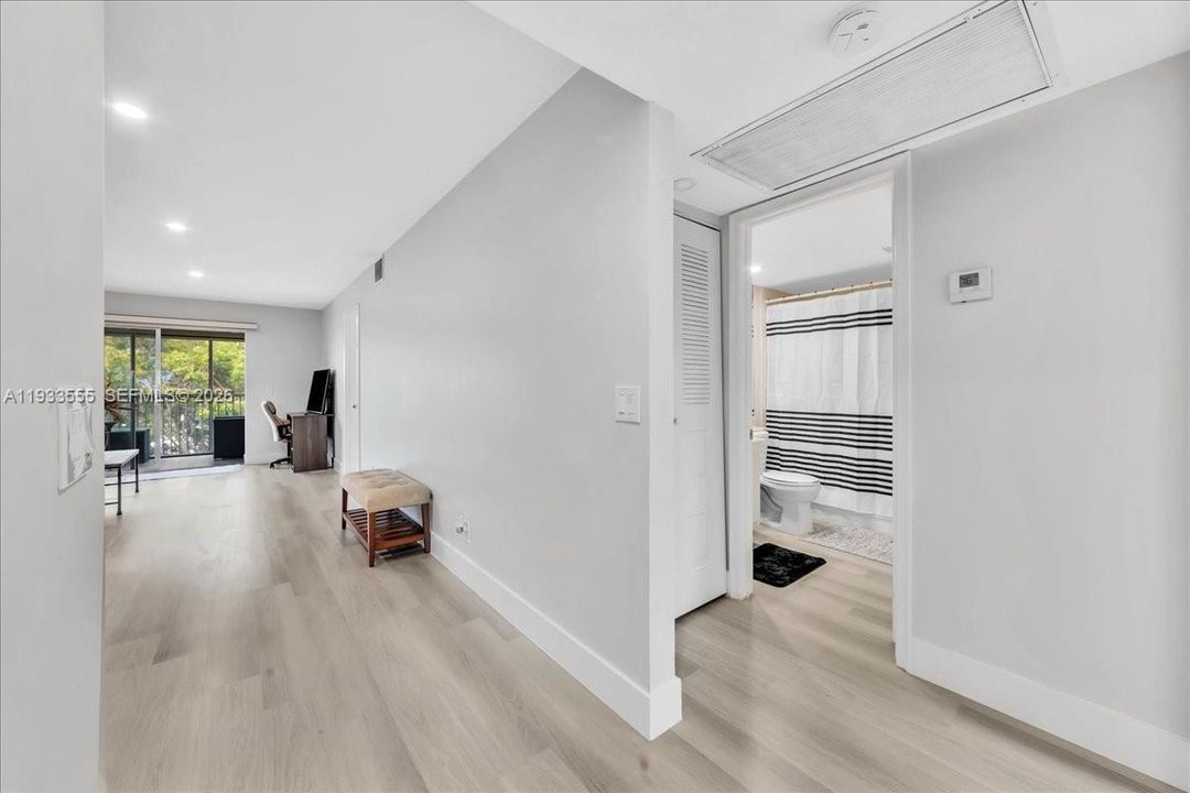 В аренду: $2,150 (2 спален, 2 ванн, 1192 Квадратных фут)