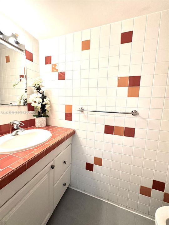 En Venta: $260,000 (1 camas, 1 baños, 850 Pies cuadrados)