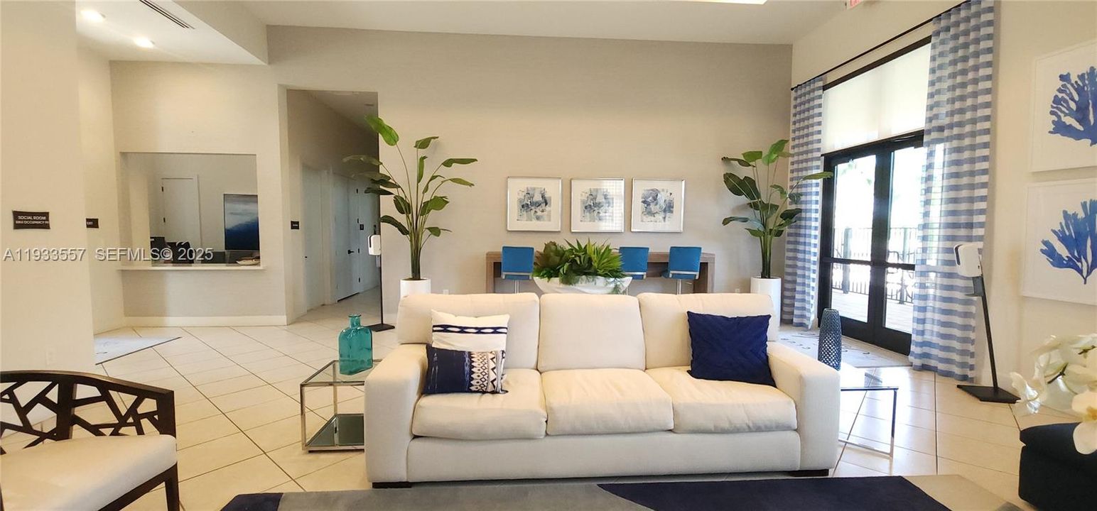 For Rent: $2,650 (3 beds, 2 baths, 1441 Square Feet)