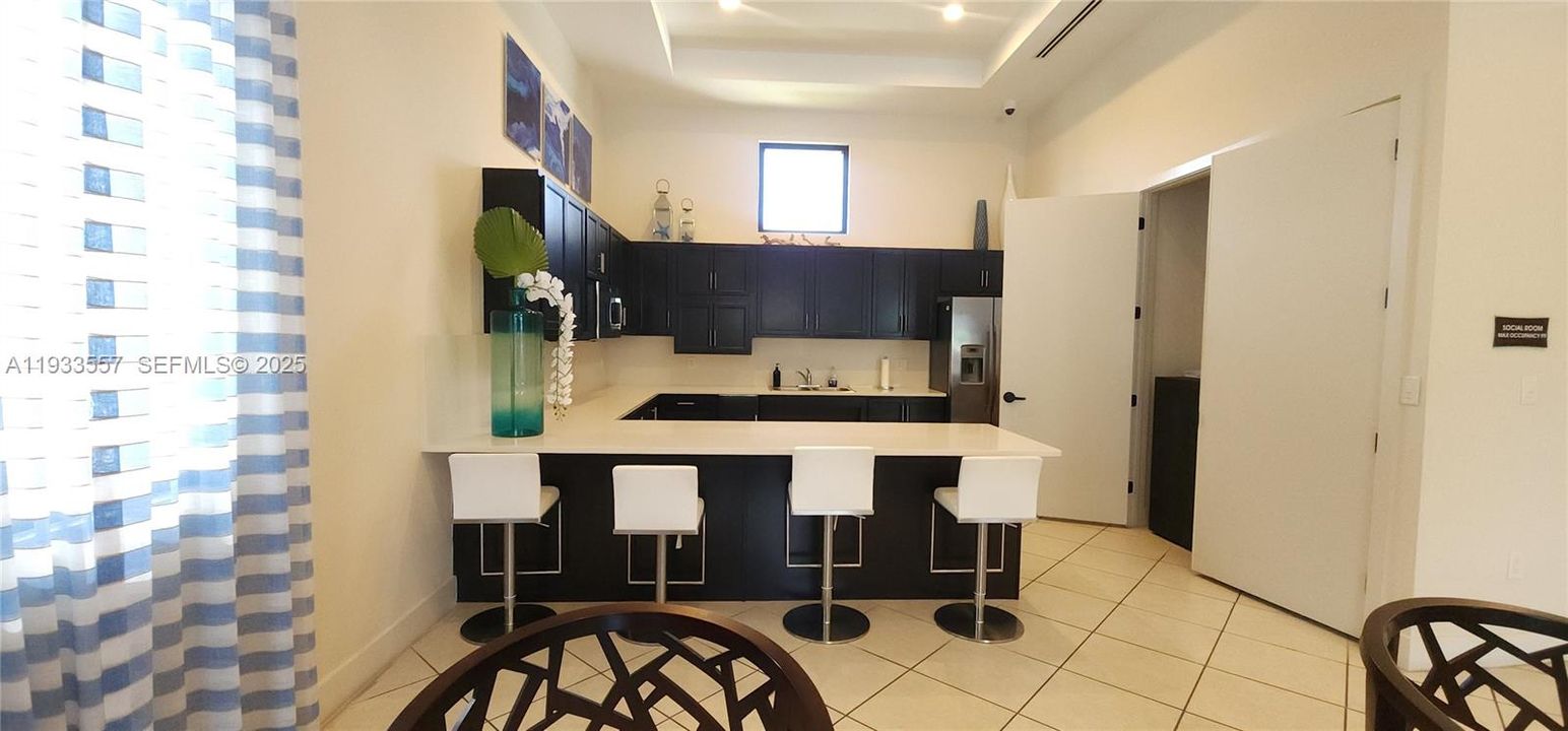 For Rent: $2,650 (3 beds, 2 baths, 1441 Square Feet)