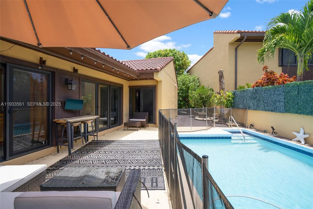 En Venta: $585,000 (3 camas, 2 baños, 1668 Pies cuadrados)