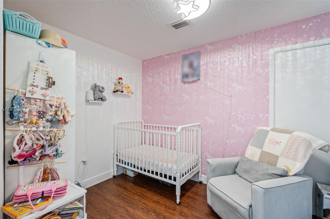 En Venta: $585,000 (3 camas, 2 baños, 1668 Pies cuadrados)