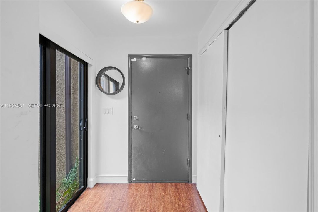 En Venta: $585,000 (3 camas, 2 baños, 1668 Pies cuadrados)