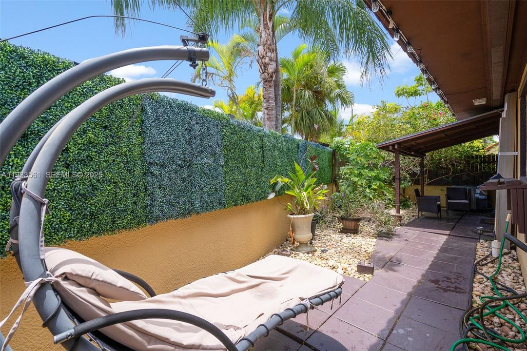 En Venta: $585,000 (3 camas, 2 baños, 1668 Pies cuadrados)