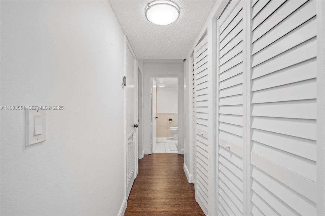 En Venta: $585,000 (3 camas, 2 baños, 1668 Pies cuadrados)