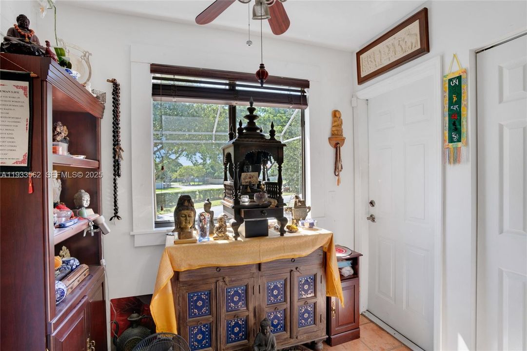 На продажу: $610,000 (3 спален, 2 ванн, 2718 Квадратных фут)