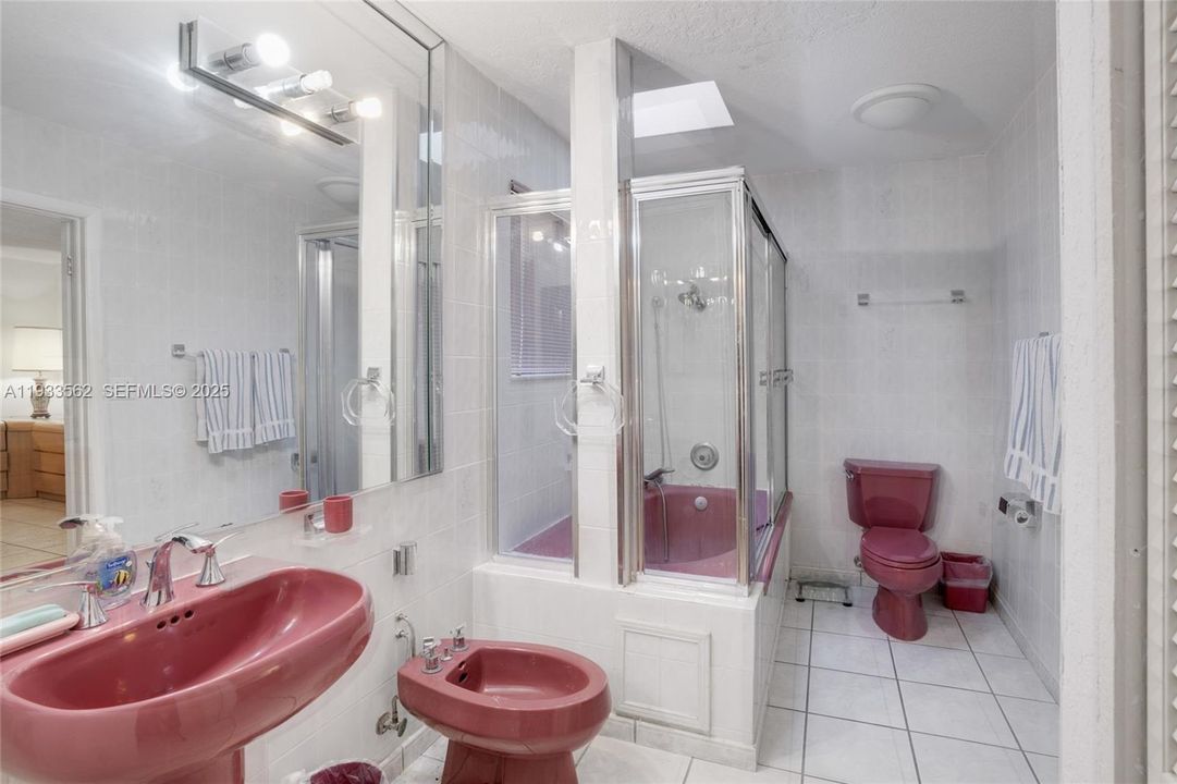 На продажу: $610,000 (3 спален, 2 ванн, 2718 Квадратных фут)