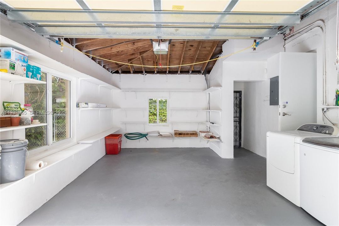 For Rent: $6,500 (4 beds, 2 baths, 1870 Square Feet)