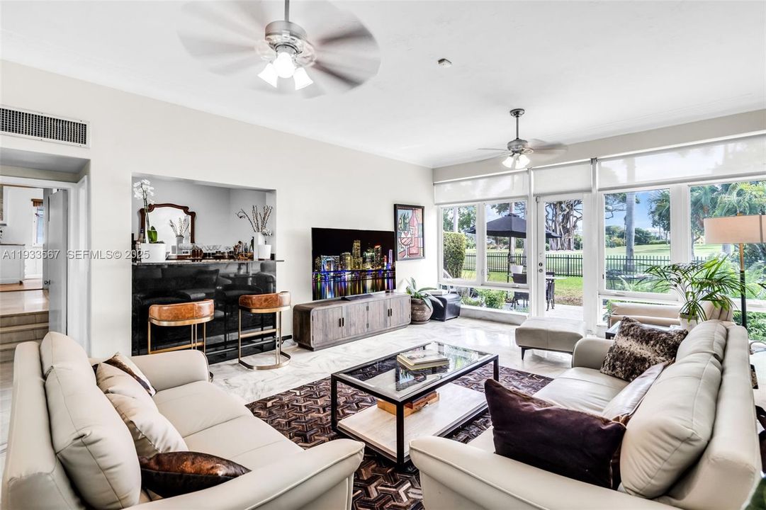 待售: $3,900,000 (3 贝兹, 3 浴室, 4061 平方英尺)