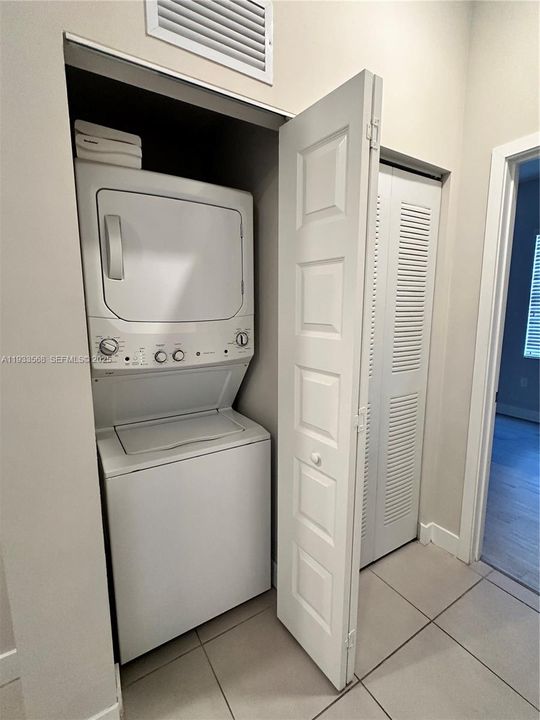 En Renta: $3,100 (3 camas, 2 baños, 1236 Pies cuadrados)