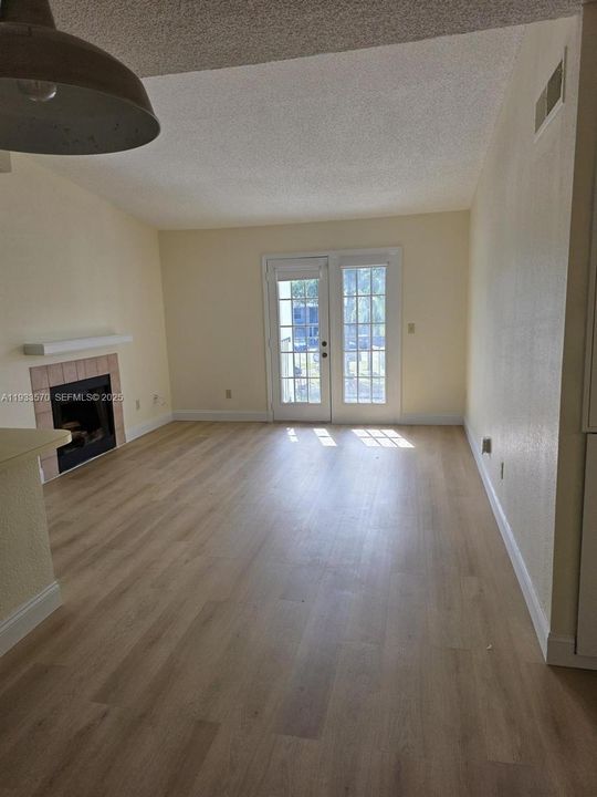 En Renta: $1,400 (1 camas, 1 baños, 650 Pies cuadrados)