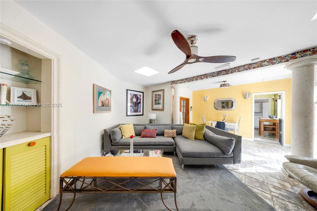 For Rent: $7,500 (3 beds, 3 baths, 1628 Square Feet)