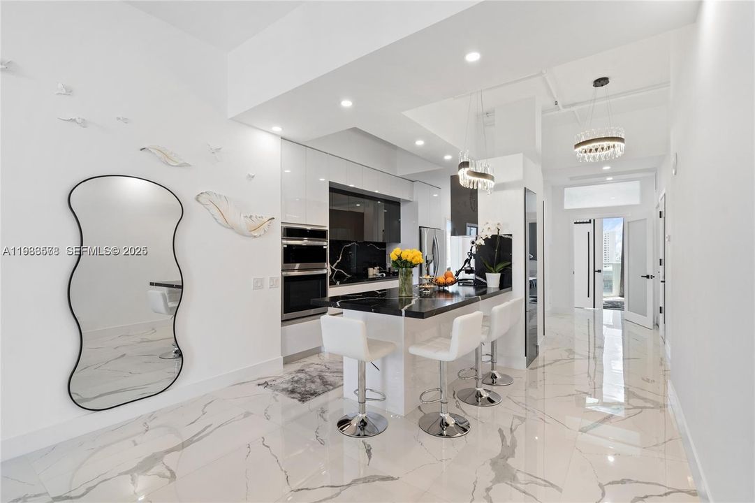 В аренду: $4,300 (3 спален, 2 ванн, 1362 Квадратных фут)