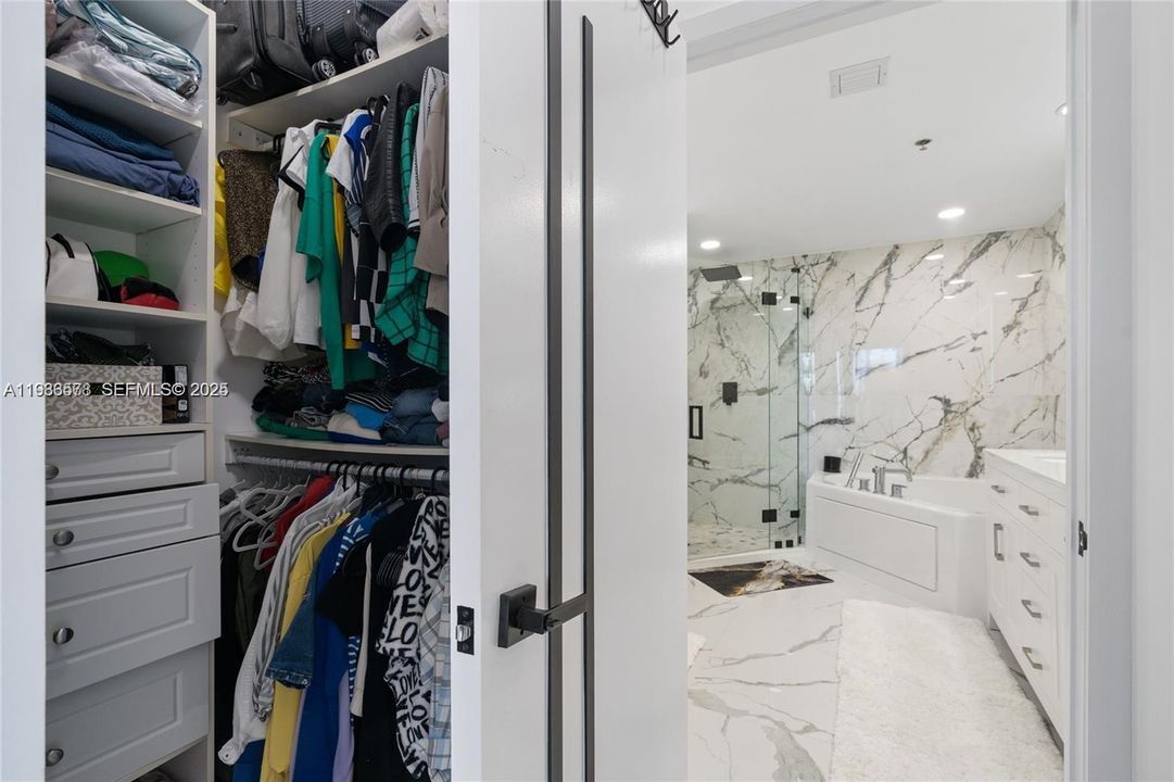 В аренду: $4,300 (3 спален, 2 ванн, 1362 Квадратных фут)