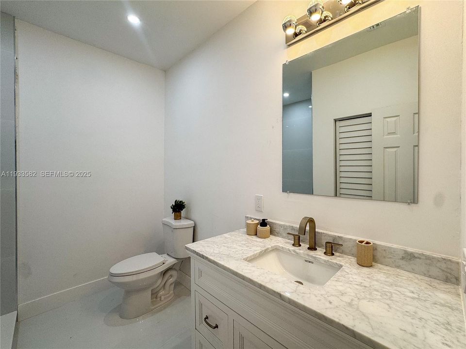 На продажу: $555,000 (4 спален, 3 ванн, 0 Квадратных фут)