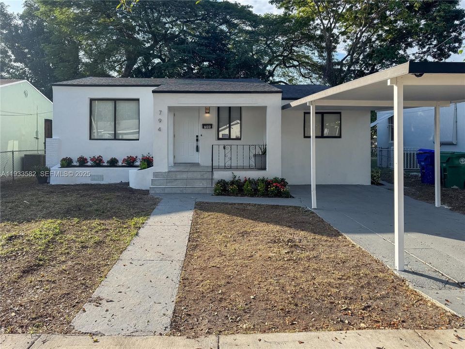 На продажу: $555,000 (4 спален, 3 ванн, 0 Квадратных фут)