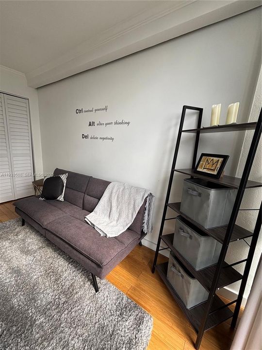 For Rent: $3,000 (2 beds, 2 baths, 990 Square Feet)