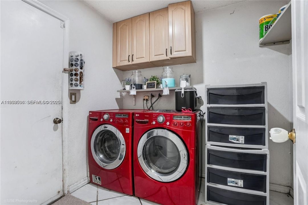 В аренду: $4,600 (4 спален, 3 ванн, 2534 Квадратных фут)