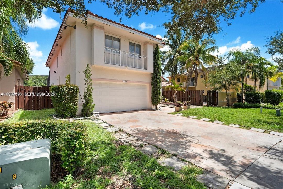 В аренду: $4,600 (4 спален, 3 ванн, 2534 Квадратных фут)