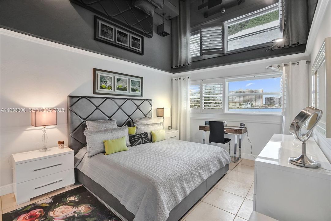 На продажу: $349,000 (1 спален, 1 ванн, 890 Квадратных фут)