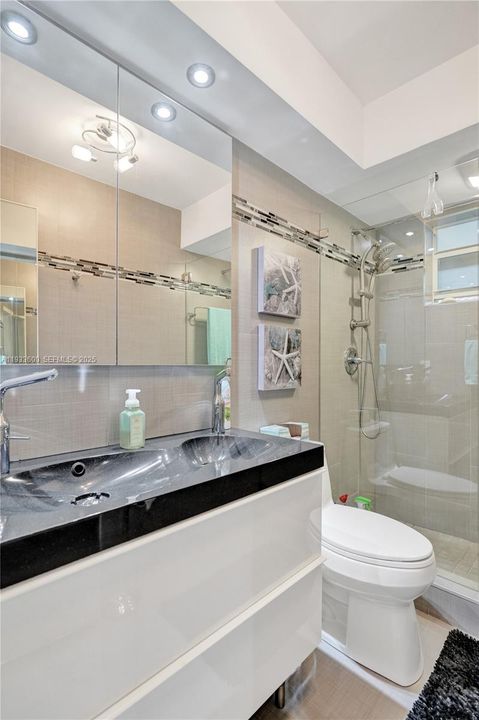 На продажу: $349,000 (1 спален, 1 ванн, 890 Квадратных фут)