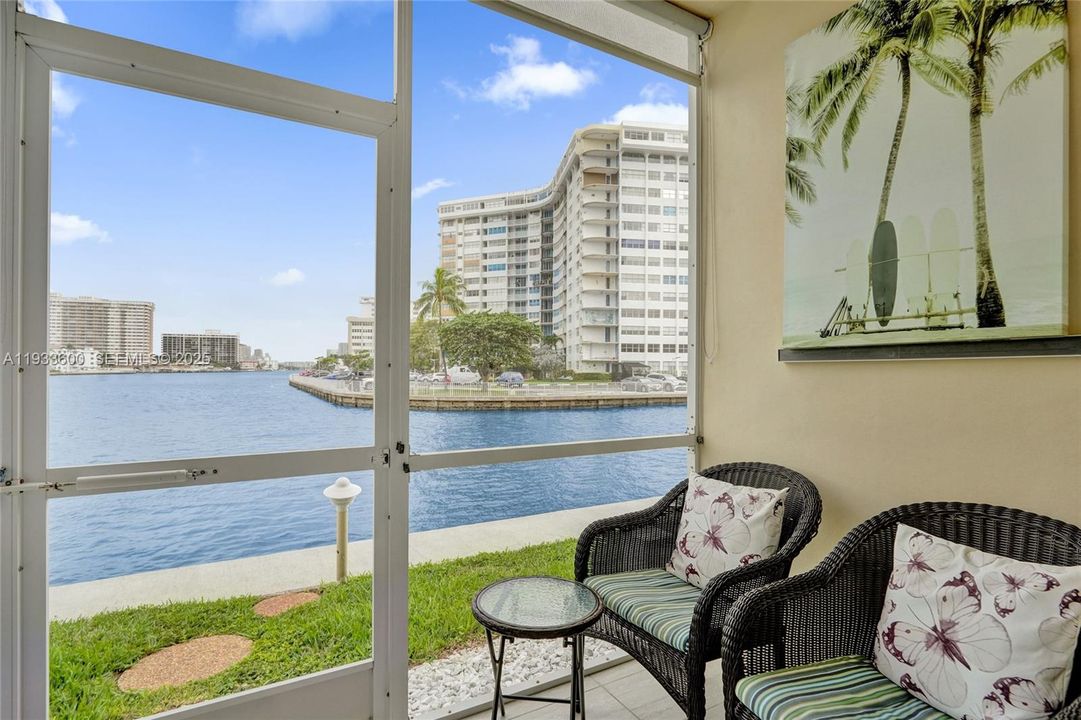 На продажу: $349,000 (1 спален, 1 ванн, 890 Квадратных фут)