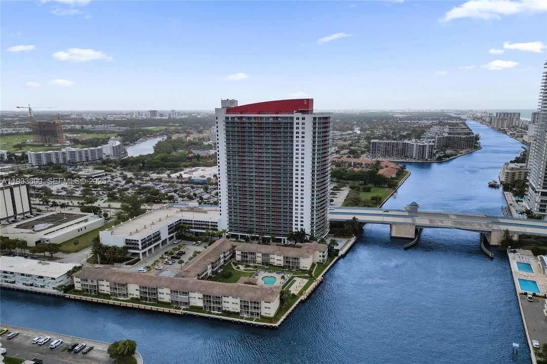 На продажу: $349,000 (1 спален, 1 ванн, 890 Квадратных фут)