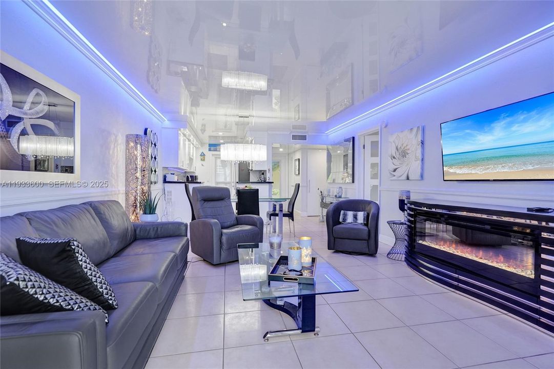 На продажу: $349,000 (1 спален, 1 ванн, 890 Квадратных фут)