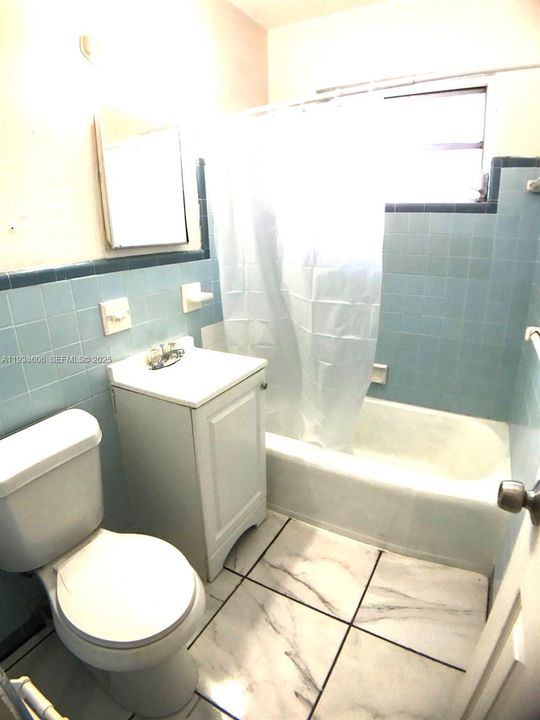 На продажу: $699,000 (0 спален, 0 ванн, 1404 Квадратных фут)