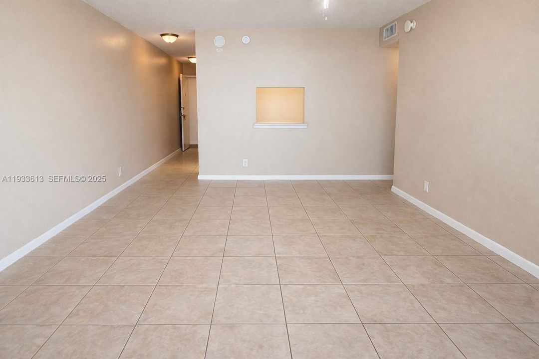For Rent: $1,500 (1 beds, 1 baths, 845 Square Feet)