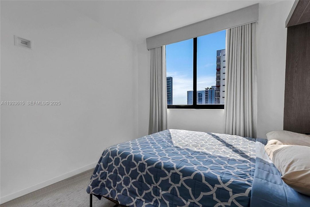 For Rent: $4,300 (2 beds, 2 baths, 1274 Square Feet)