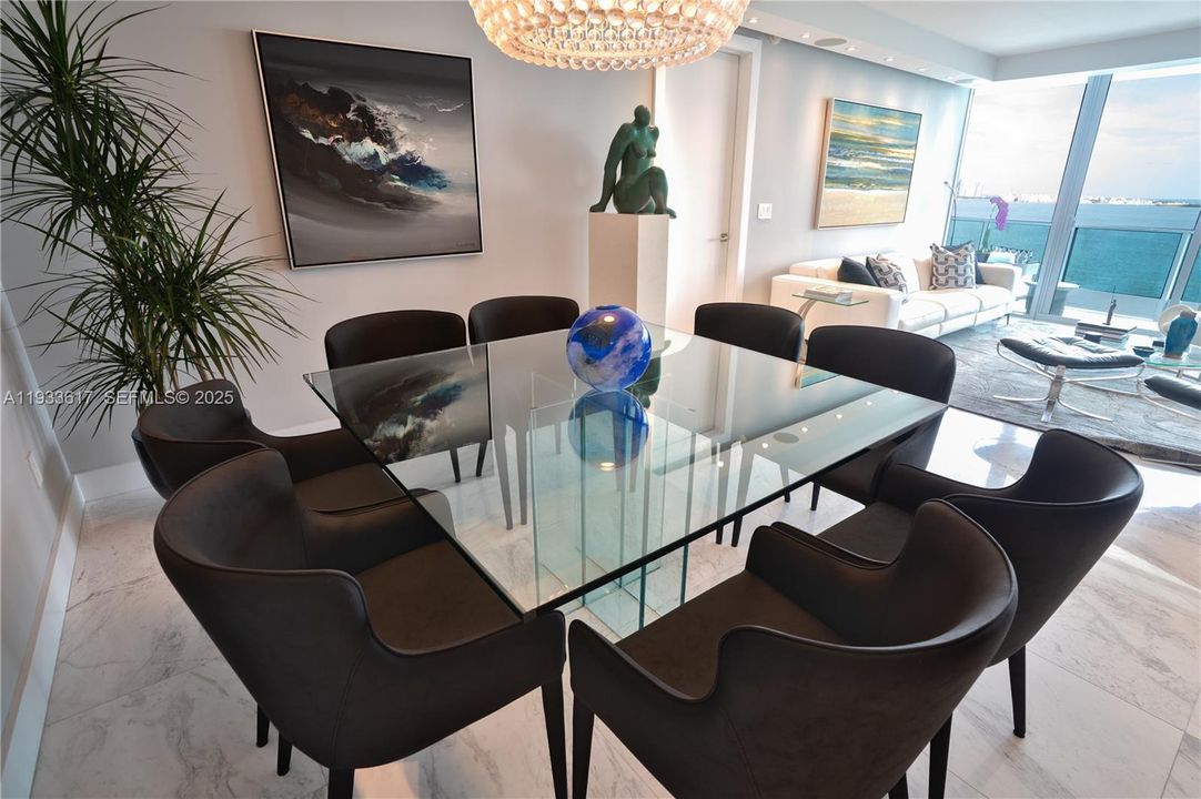 For Sale: $2,139,000 (2 beds, 3 baths, 1730 Square Feet)