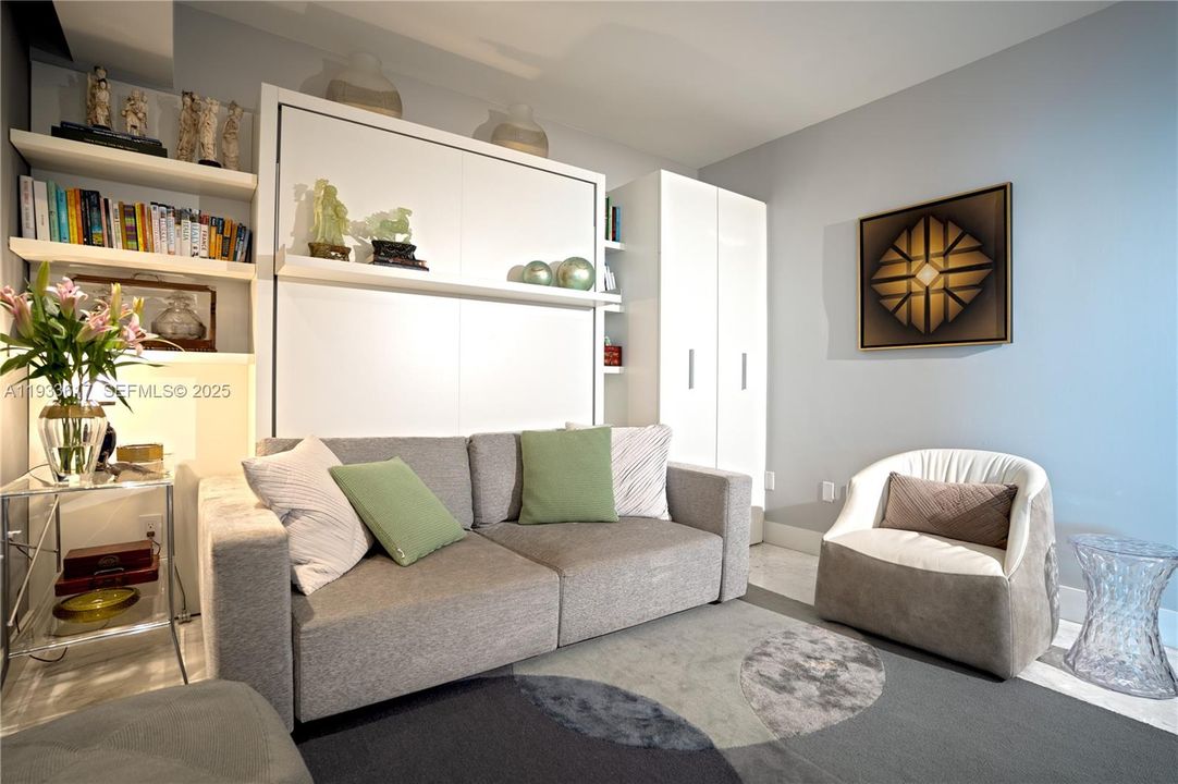 For Sale: $2,139,000 (2 beds, 3 baths, 1730 Square Feet)