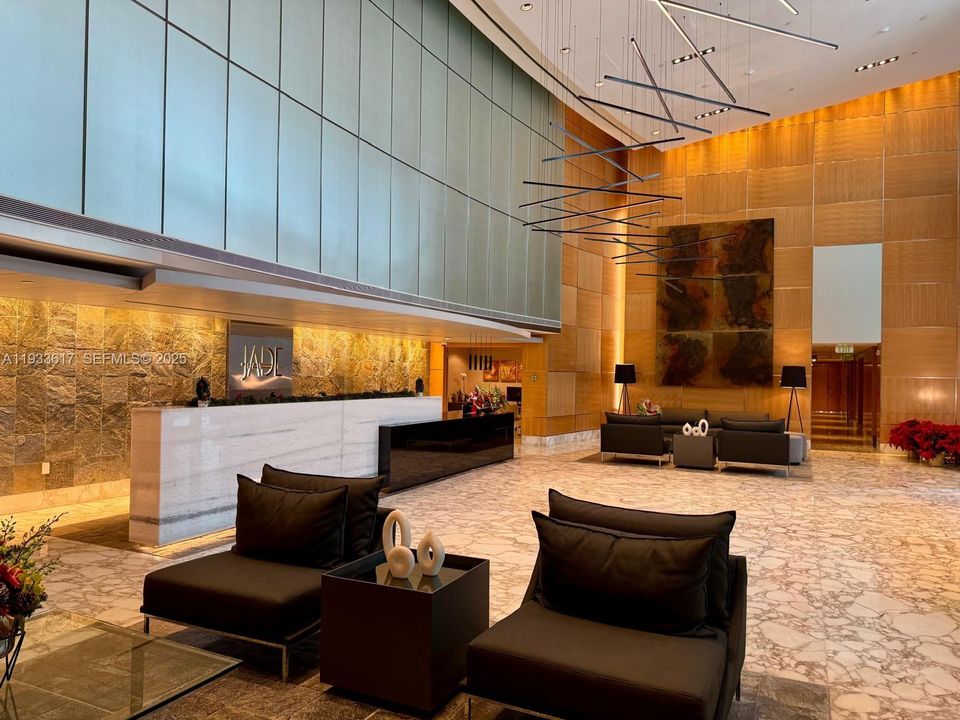 For Sale: $2,139,000 (2 beds, 3 baths, 1730 Square Feet)