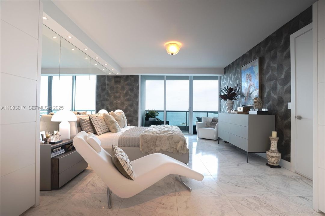 For Sale: $2,139,000 (2 beds, 3 baths, 1730 Square Feet)