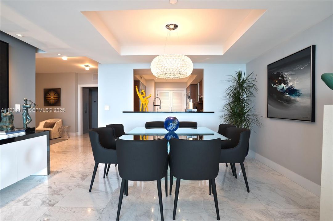 For Sale: $2,139,000 (2 beds, 3 baths, 1730 Square Feet)