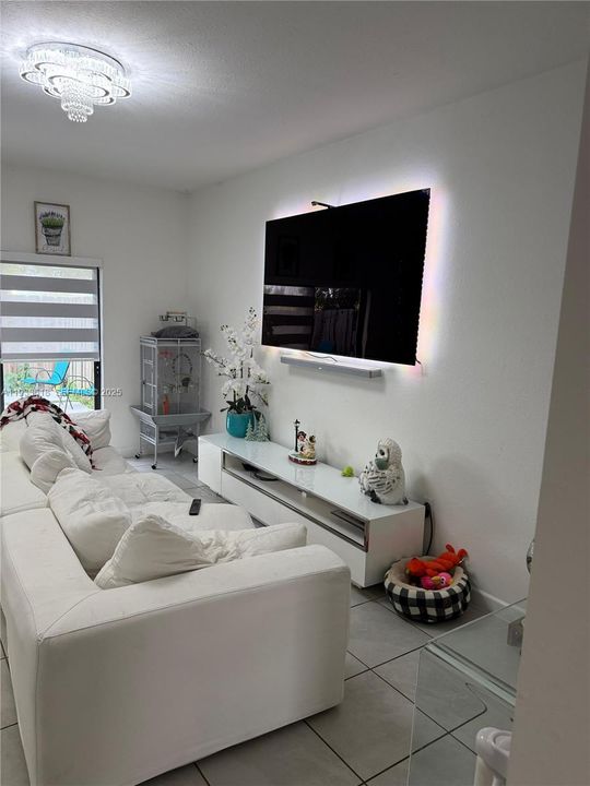 На продажу: $369,999 (3 спален, 2 ванн, 1539 Квадратных фут)