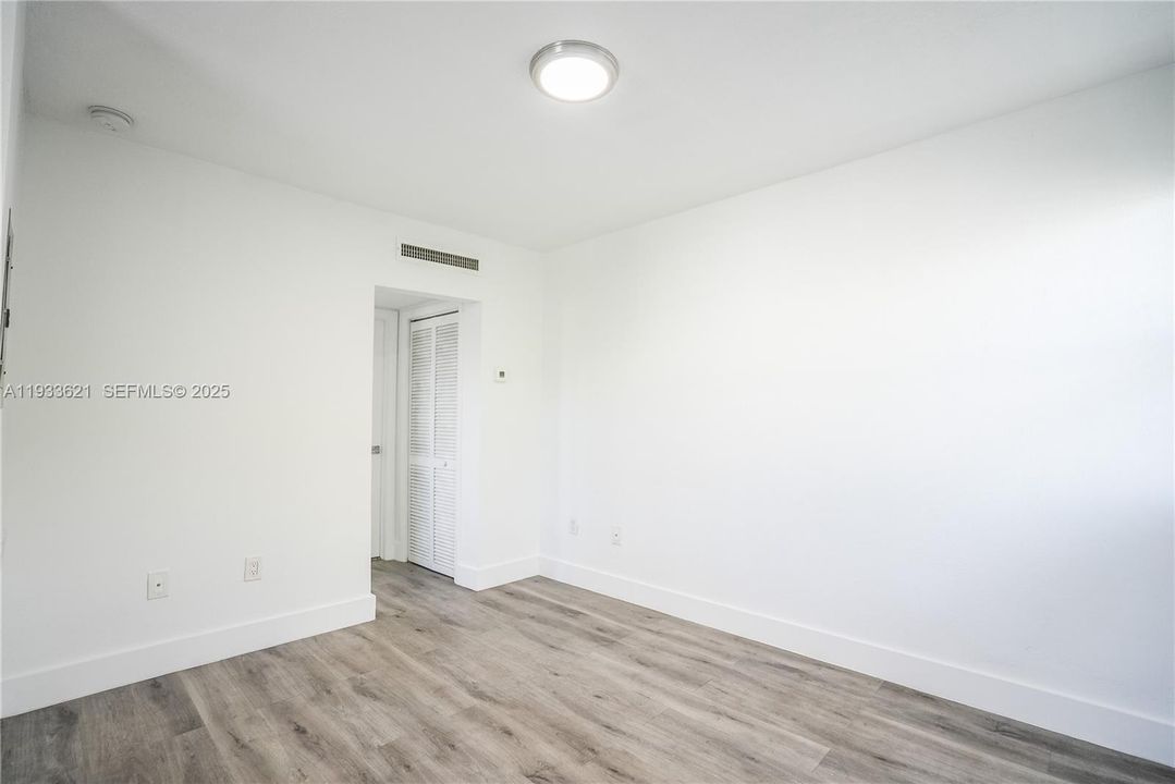 出租: $1,700 (1 贝兹, 1 浴室, 505 平方英尺)