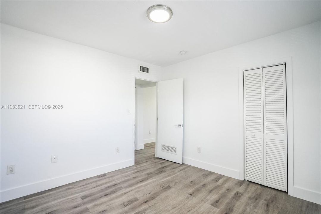 出租: $1,700 (1 贝兹, 1 浴室, 505 平方英尺)