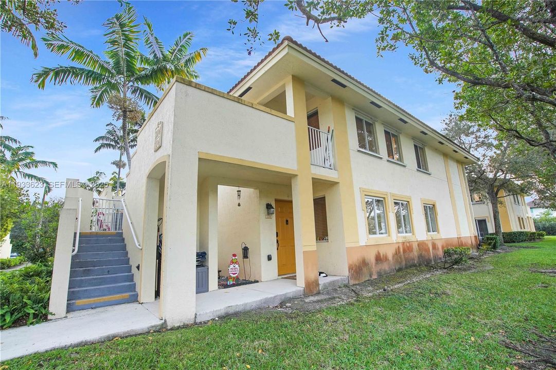 En Renta: $2,400 (2 camas, 2 baños, 1005 Pies cuadrados)