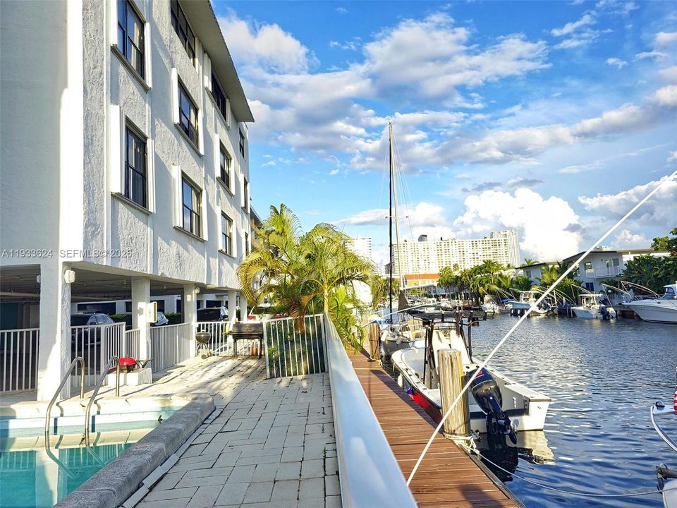 В аренду: $2,180 (1 спален, 2 ванн, 909 Квадратных фут)